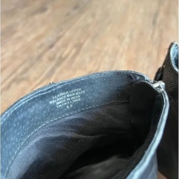 Seychelles Challenge Bootie - Picture 4 of 9